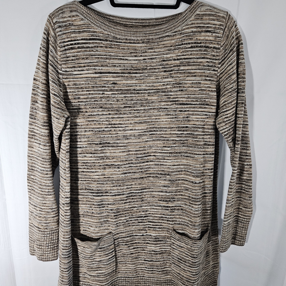 Eighty Eight Women's Striped Crew Neck Sweater - Black and Tan